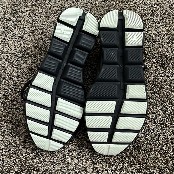 On Running Dark Green On Cloud Sneakers, NWOT - Picture 5 of 5